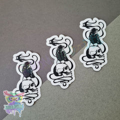 Raven Skull | Medium vinyl sticker