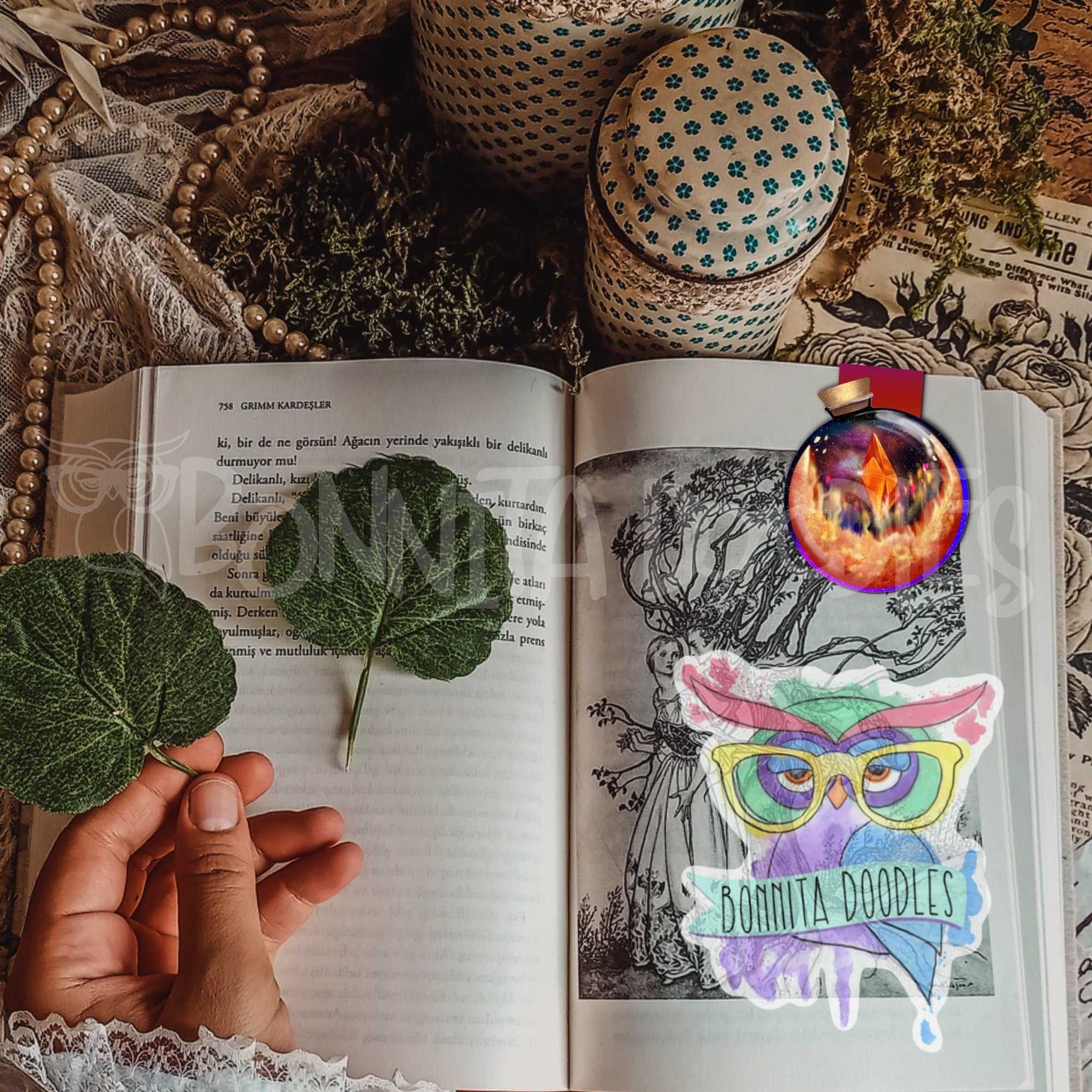 Sun and moon magnetic bookmark